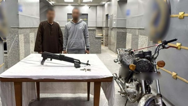 القبض على المتهمين بإطلاق أعيرة نارية تجاه منزل في قنا