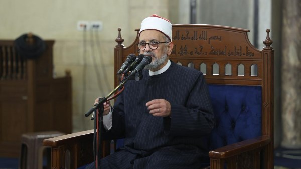 درس التراويح بالجامع الأزهر: تقوى الله وإصلاح ذات البين سبيل نجاة الأمة من الفتن