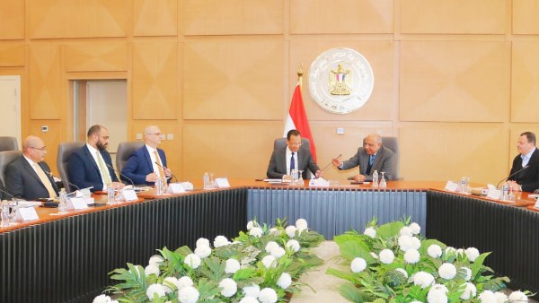 وزير الاتصالات: مصر تمتلك مقومات تنافسية لتصبح مركزًا إقليميًا للاستثمارات في صناعة مراكز البيانات