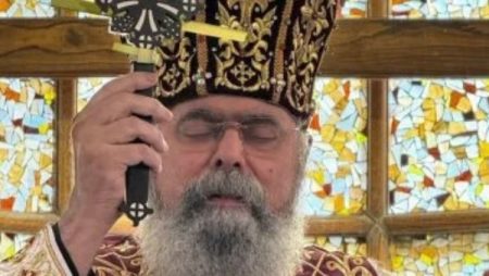 وفاة الأنبا مكسيموس يوحنا الأول وتشييع جثمانه اليوم بالمقطم