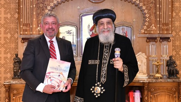 البابا تواضروس يستقبل سفير الدنمارك بالقاهرة ويستعرض تاريخ الكنيسة المصرية