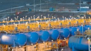 خروج محطة تحلية مياه بجزيرة قشم الإيرانية عن الخدمة جراء غارة جوية