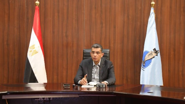 محافظ البحر الأحمر يعقد اجتماعًا لمتابعة ملف التصالح على مخالفات البناء