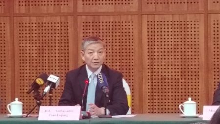 سفير بكين : الصين تمتلك أكبر طبقة متوسطة الدخل وأسرعها نموا في العالم