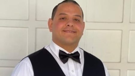 جحود أب.. شاب يستغيث من بطش والده ويكشف تفاصيل صادمة