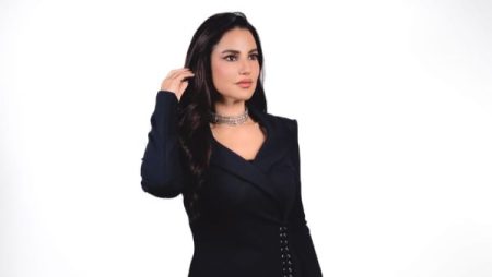 درة تتوج بجائزة أفضل ممثلة عن دورها في مسلسل “علي كلاي”