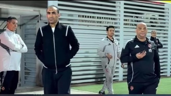 قبل موقعة الترجي.. اجتماع حاسم بين عبد الحفيظ ووليد صلاح في الأهلي