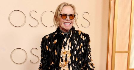 إيمي ماديجان تفوز بجائزة أفضل ممثلة مساعدة عن فيلم “Weapons” في حفل توزيع جوائز الأوسكار لعام 2026 بعد 40 عامًا من الترشيح الأول