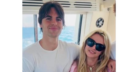 بريتني سبيرز تقف مع ابنها بريستون، 20 عامًا، في صورة نادرة بعد اعتقال وثيقة الهوية الوحيدة مؤخرًا