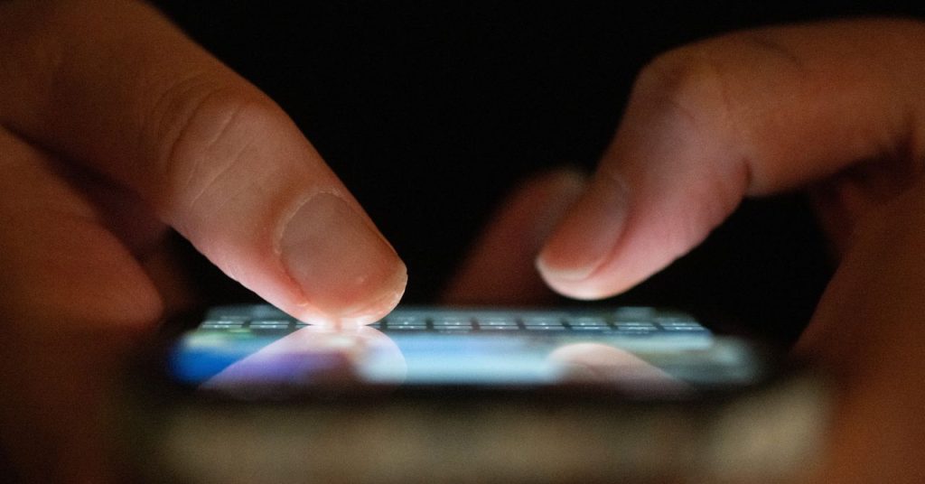 امنح هاتفك ترقية ضخمة (ومجانية) عن طريق التبديل إلى لوحة مفاتيح أخرى