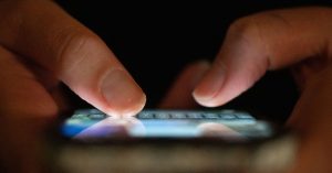 امنح هاتفك ترقية ضخمة (ومجانية) عن طريق التبديل إلى لوحة مفاتيح أخرى