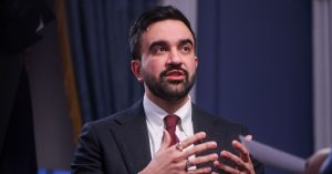 في انقلاب كبير، زهران ممداني يطلب من وكالات مدينة نيويورك استخدام تيك توك