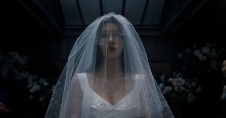 ما هو التحول في فيلم Netflix “شيء سيئ للغاية سيحدث”؟ شرح الكشف عن المفاجأة