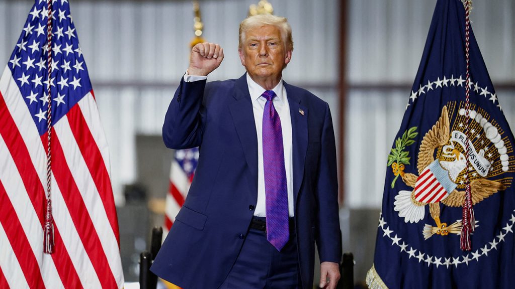 عمالقة التكنولوجيا يدعمون تعهد ترامب بشأن تكاليف الكهرباء لمراكز بيانات الذكاء الاصطناعي