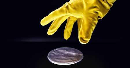 كيف ستنجح مؤامرة ترامب للاستيلاء على الوقود النووي الإيراني؟