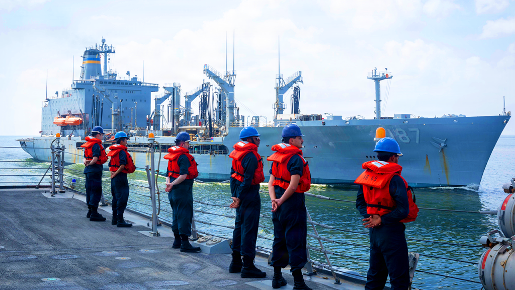 ويقول جينجريتش إن أوروبا يجب أن تقوم بنصيبها العادل وسط الصراع العالمي الأمريكي