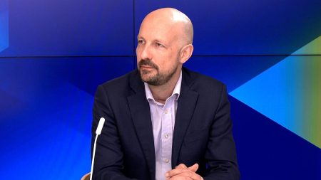 بوتنغا يقول ليورونيوز إن الاتحاد الأوروبي لم يبذل أي جهد دبلوماسي لإنهاء الحرب مع إيران