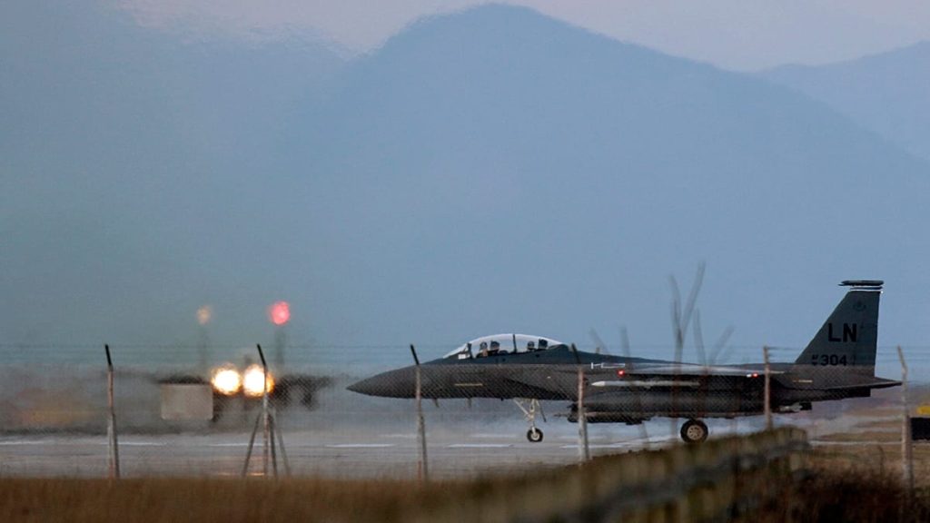 هل يستطيع AGILE تعزيز الاستعداد الدفاعي للاتحاد الأوروبي؟ اسأل روبوت الدردشة يورونيوز