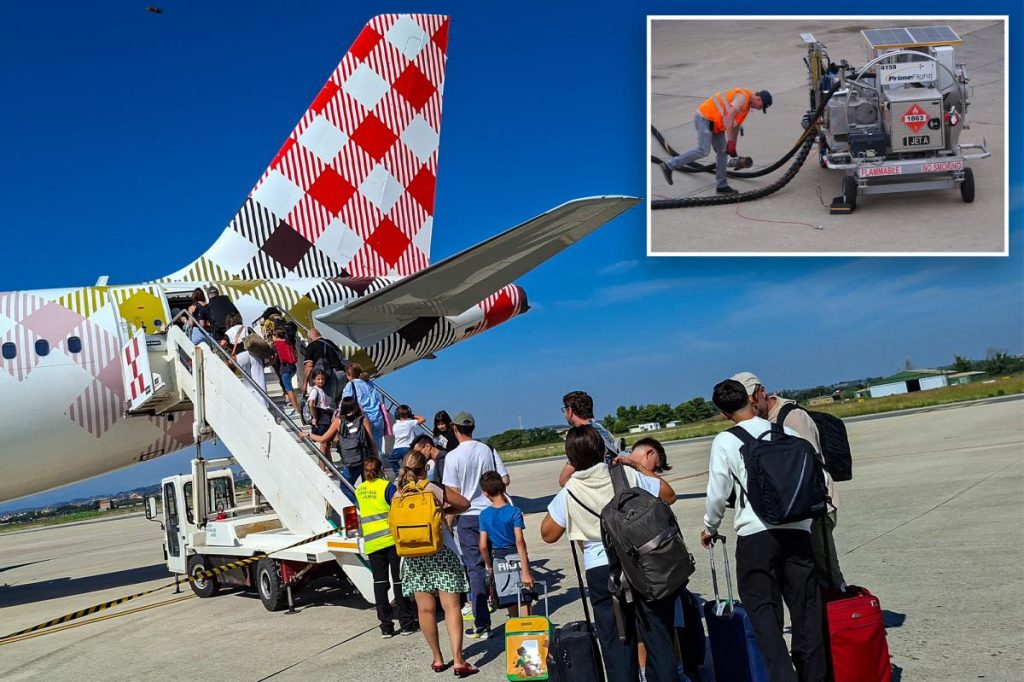 أثارت شركة الطيران الإسبانية فولوتيا الغضب بعد مطالبتها برسوم إضافية من الركاب الذين حجزوا بالفعل