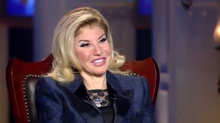 بعد تصريحات سارة بركة| هالة سرحان: لا للمقارنات بين الشعوب.. ومصر احتضنت نجوم العرب