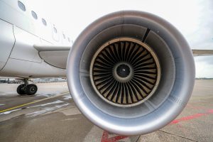 وتقول وكالة الطاقة الدولية إن أوروبا لديها حوالي 6 أسابيع من وقود الطائرات وسط أزمة هرمز