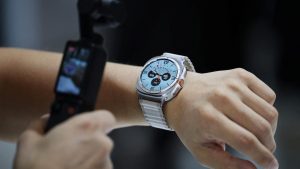 استنزاف مفاجئ للبطارية يثير شكاوى مستخدمي ساعات "سامسونغ"