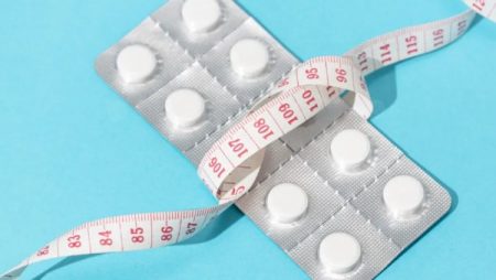 حبوب جديدة لإنقاص الوزن.. أستاذ كبد يكشف التفاصيل