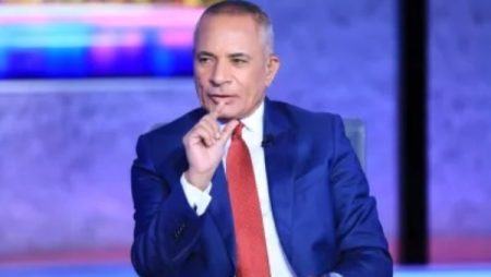 أحمد موسى: صندوق النقد الدولي أكد تعامل الحكومة المصرية مع الأزمات الاقتصادية بحكمة ومسؤولية