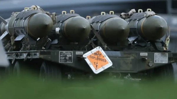 لتعويض نقص الذخيرة.. البنتاجون يدرس توظيف شركات السيارات لدعم إنتاج الأسلحة