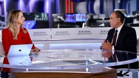 وزير الخارجية يستعرض موقف مصر من أزمات الشرق الأوسط في لقاء مع CBS News الأمريكية