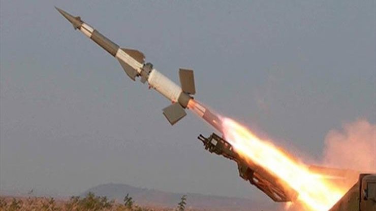 مُواجهة مُفاجئة .. صاروخ حوثي يستهدف إسرائيل والدفاعات الجوية تتحرّك فورًا