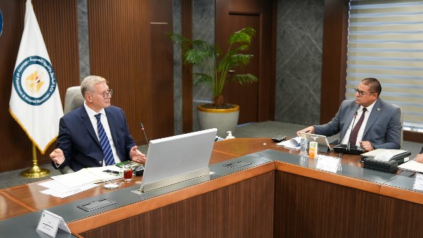 البترول: تحويل 30 ألف سيارة للعمل بالغاز الطبيعي خلال 2025 بنمو 61 %