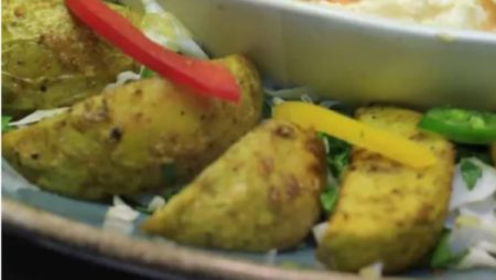 طريقة عمل بطاطس ويدجز.. أحلى من الجاهز