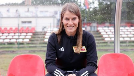 قرار تاريخي في ألمانيا.. يونيون برلين يعين ماري لويز إيتا مدربة للفريق الأول
