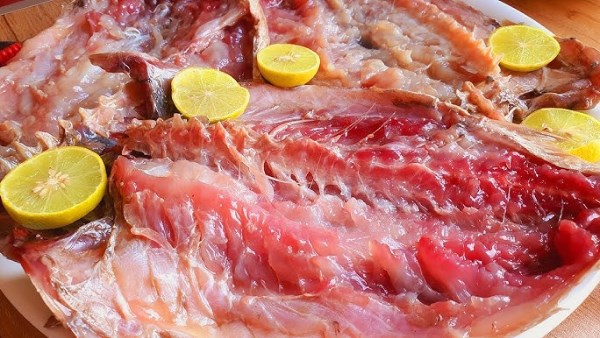 قبل شم النسيم .. خبير تغذية يكشف الفرق بين الفسيخ والرنجة ويحذر من المخاطر الخفية