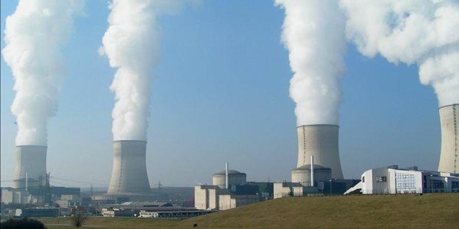 التلفزيون الإيراني يطلب من المواطنين تشكيل سلسلة بشرية حول محطات الطاقة غدًا