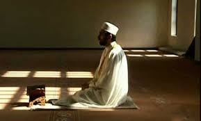 هل تؤخر صلاة العشاء إلى بعد منتصف الليل؟.. الإفتاء: احذر لـ3 أسباب