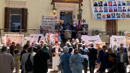 توافد أعضاء الجمعية العمومية على انتخابات اتحاد كتاب مصر للإدلاء بأصواتهم.. صور