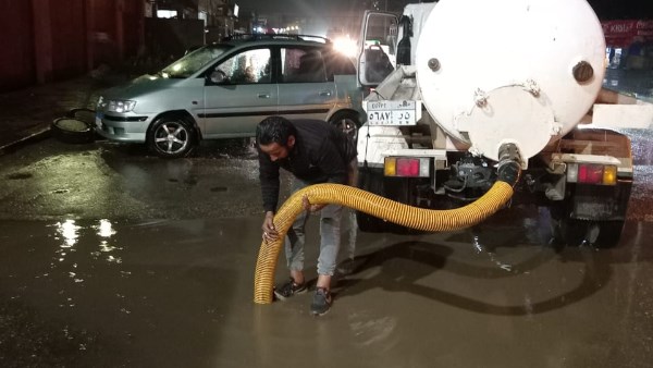 رفع مياه الأمطار 