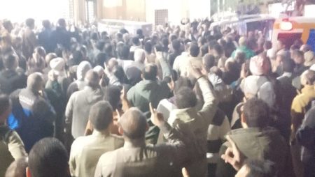 وداع مهيب..تشييع جثـ ـمان الشهيد حسام ضحـ يـة حـ ـرب إيـ ـران بمسقط رأسه في الدقهلية