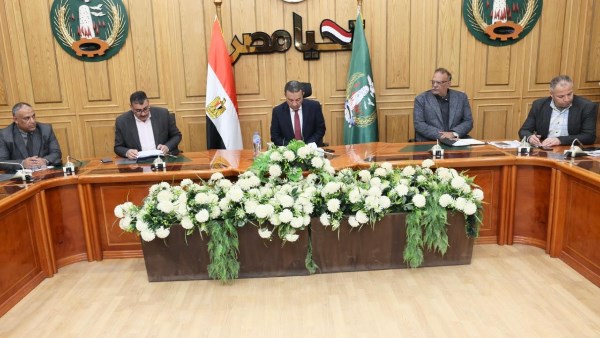 محافظ المنوفية يناقش الإستعدادات النهائية لموسم حصاد وتوريد القمح ويوجه بتقديم الدعم اللازم للمزارعين