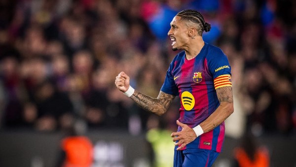 عودة رافينيا تعزز صفوف برشلونة قبل الكلاسيكو ومواجهات الأبطال