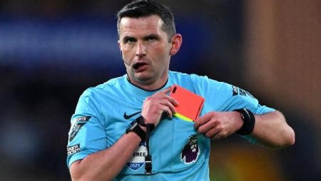 مايكل أوليفر حكمًا لمباراة ريال مدريد وبايرن ميونخ في دوري الأبطال