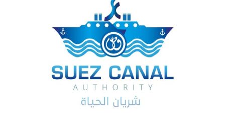 إنقاذ 3 من الطاقم .. السيطرة على حريق الصال البحري في قناة السويس دون تأثير على الملاحة |تفاصيل