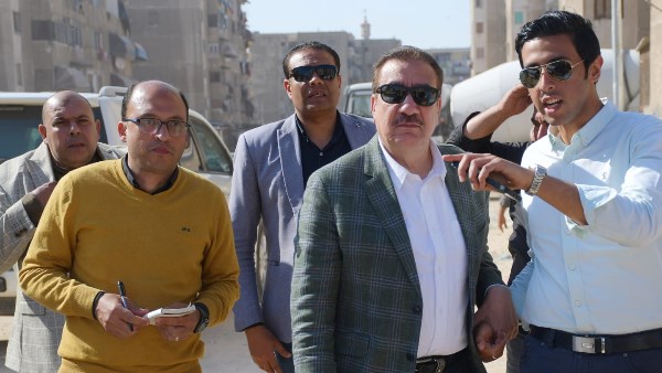 محافظ بورسعيد يتفقد أعمال تطوير شارع محمد المناخلي بحي الزهور | شاهد