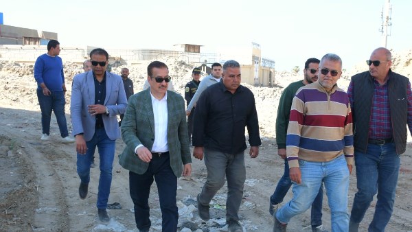محافظ بورسعيد يتفقد أعمال رفع المخلفات بأرض النوادي | شاهد