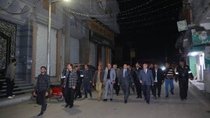 محافظ دمياط يقود حملة ميدانية لمتابعة تطبيق قرار غلق المحال