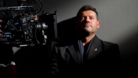 النجاح اللي تستحقه.. كندا عاشور تشوق جمهورها لمسلسل عمرو يوسف الجديد