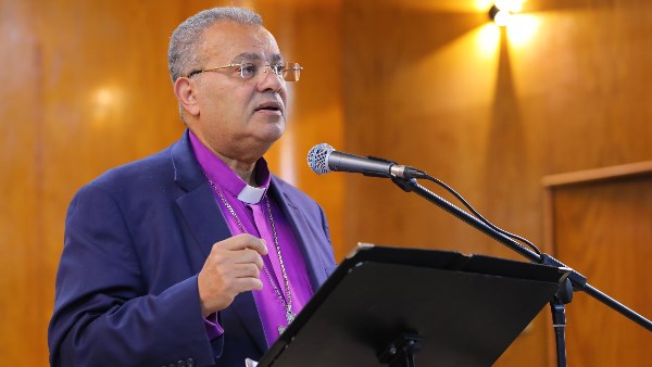 رئيس الطائفة الإنجيلية يشهد خميس العهد بكنيسة عين شمس | صور رئيس الطائفة الإنجيلية يشهد خميس العهد بكنيسة عين شمس | صور