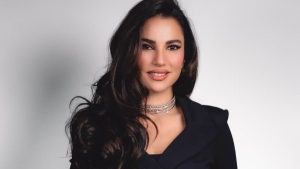 درة تعبر عن تضامنها الكامل: لبنان الحبيب لا يستحق كل هذا الوجع